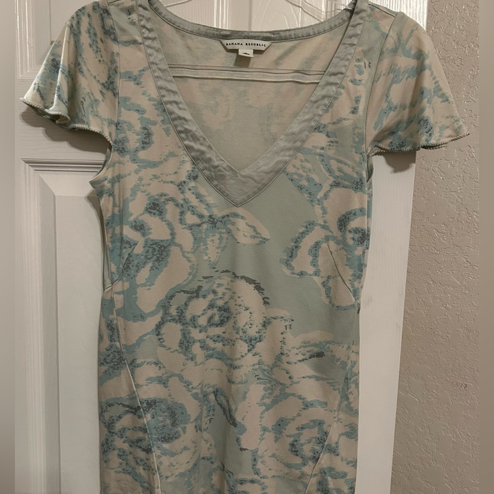 Banana Republic Cream Knit Top with Subtle Sheen